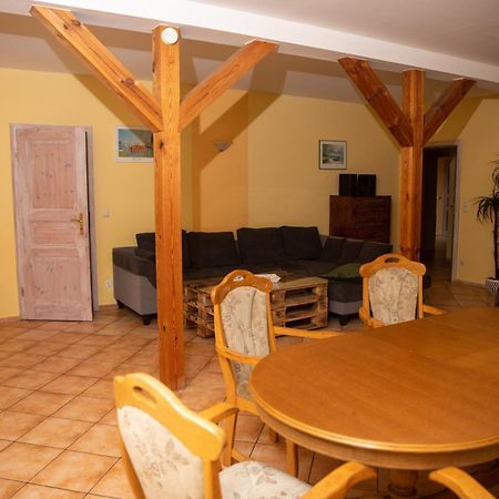 Landurlaub Auf Dem Mellenhof Apartment Funkenhagen Bagian luar foto